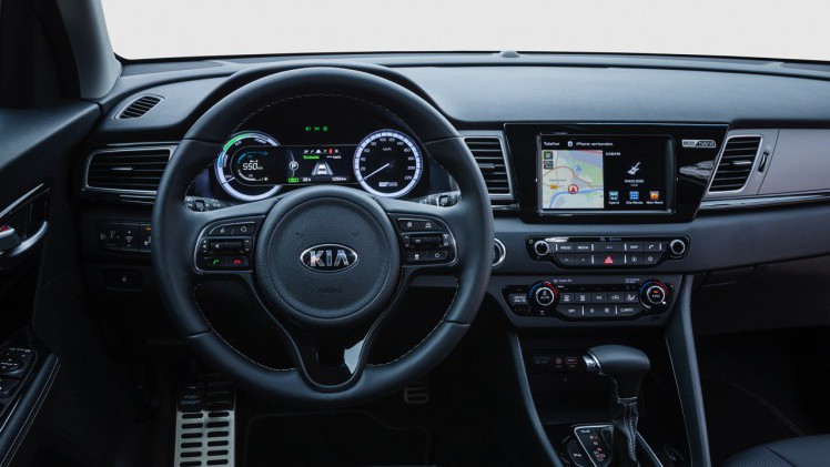 Eerste indruk van de Kia Niro, een hybride crossover met 1.6 GDI, elektromotor en zestrapsautomaat. Heeft Kia hiermee een schot in de roos?