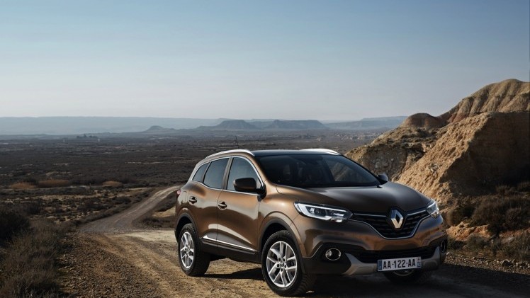 Prijzen en uitvoeringen Renault Kadjar, de nieuwe cross-over van Renault. Collega Wouter maakt momenteel de eerste kilometers.