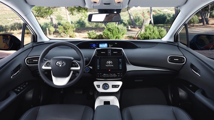 Eerste indruk van de nieuwe Toyota Prius tijdens de persintroductie in Valencia.