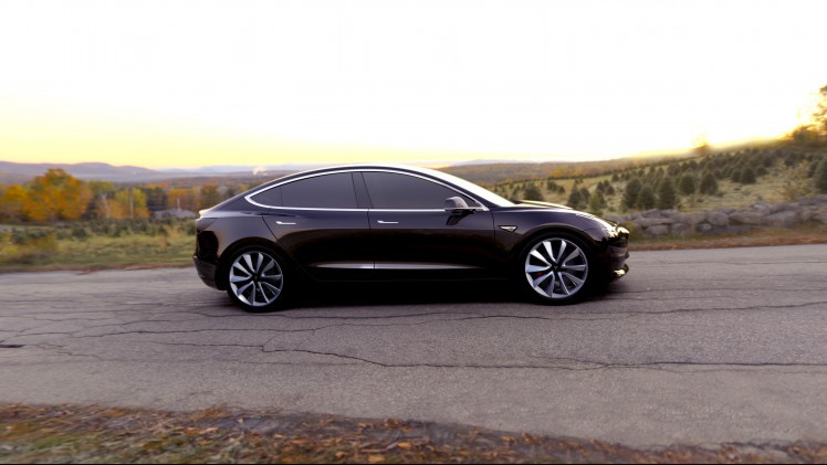 De interesse in de Tesla Model 3 is enorm en daarom is de nieuwe elektrische middenklasser van Tesla in het eerste productiejaar uitverkocht. De Model 3 is vanaf 2018 in Nederland verkrijgbaar.