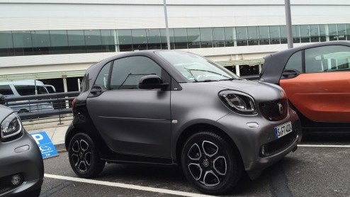 AutoVandaag maakte de eerste meters in de Smart Fortwo. Hier lees je het eerste verslag.