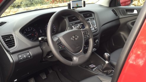 Eerste rij-indruk met nieuwe Hyundai i20 die in december 2014 op de markt komt.