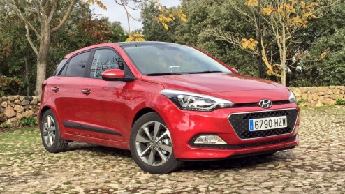 Eerste rij-indruk met nieuwe Hyundai i20 die in december 2014 op de markt komt.