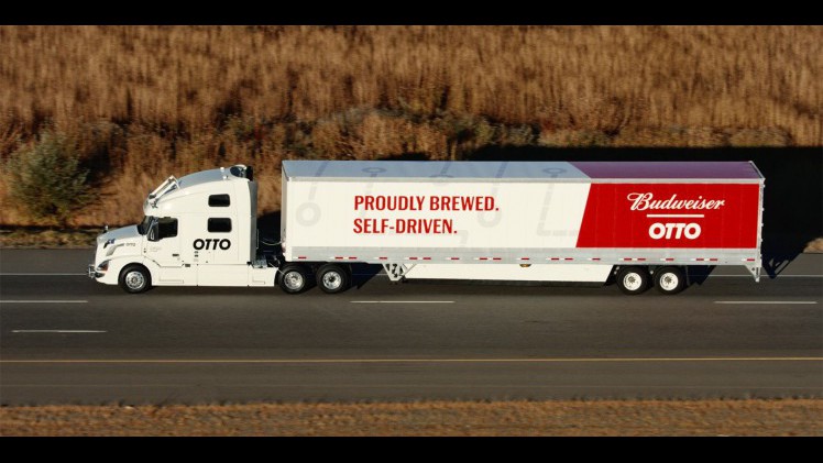 In de VS heeft de eerste commercile rit met een autonome vrachtwagen plaatsgevonden. De lading bestond uit 50.000 blikjes bier.