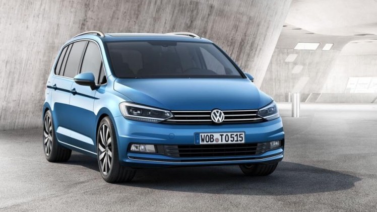 Volkswagen toont in Genve de volledig nieuwe Touran. Het model is nu weer in lijn met de rest van het modellengamma en groeit met 13 centimeter ten opzichte van de huidige Touran.
