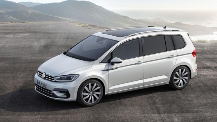 Volkswagen toont in Genve de volledig nieuwe Touran. Het model is nu weer in lijn met de rest van het modellengamma en groeit met 13 centimeter ten opzichte van de huidige Touran.