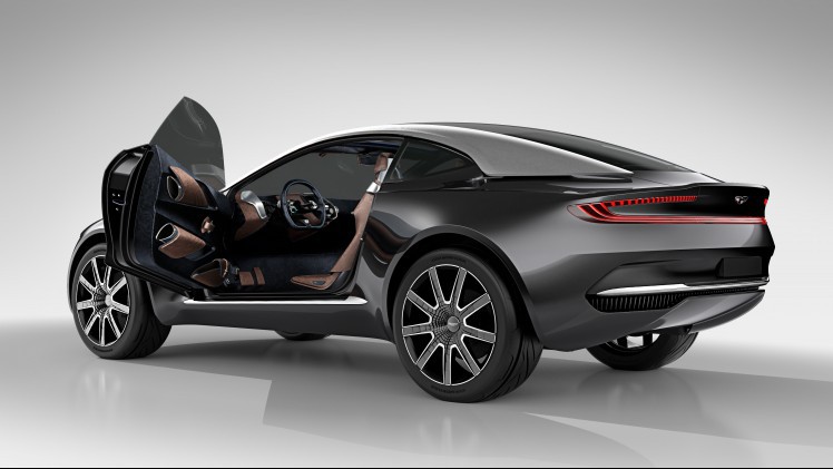 Aston Martin ontwikkelt elektrische Rapide. De elektrische aandrijflijn heeft minimaal 800 pk en wordt ook gebruikt voor de DBX Crossover.