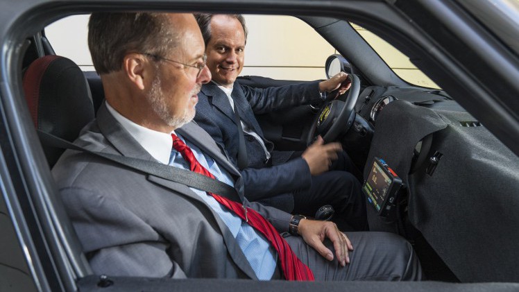 Mini geeft meer informatie over de nieuwe Countryman. Die krijgt in ieder geval een plug-in hybride versie, maar volledig elektrisch rijden is wel mogelijk.