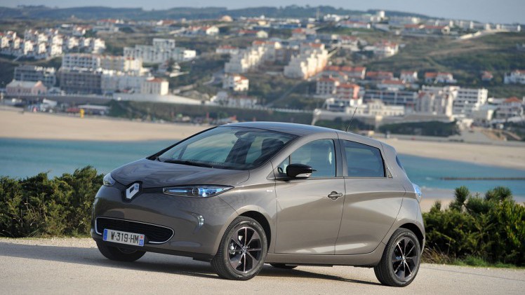 Autovandaag reed in Portugal met de Renault Zoe Z.E.40 met grotere batterij.