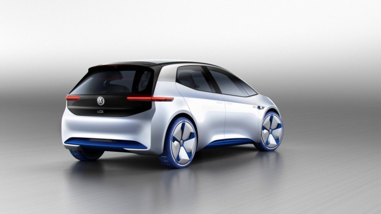 Volkswagen introduceert I.D. Concept op Autosalon Parijs 2016, een volledig elektrische Volkswagen met 600 kilometer actieradius en zelfrijdende functie vanaf 2025;