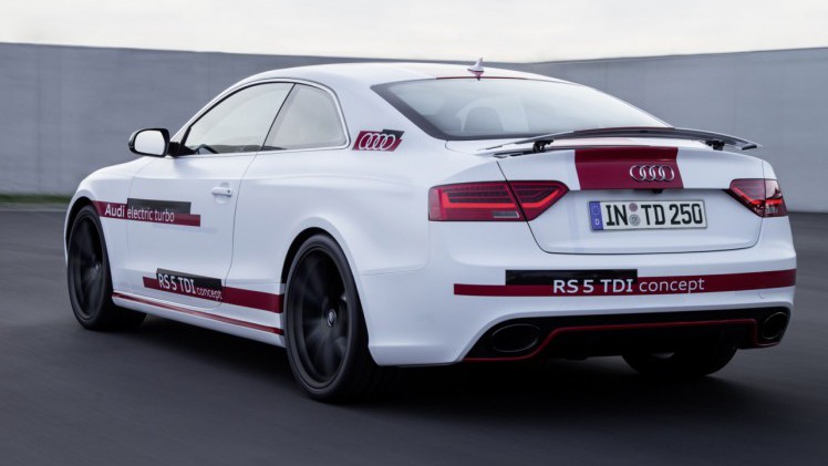 Audi maakt binnen tien jaar elk model minimaal hybride en introduceert daarnaast h-tron waterstoftechniek, elektrische turbo's, g-tron aardgas en draadloos laden.