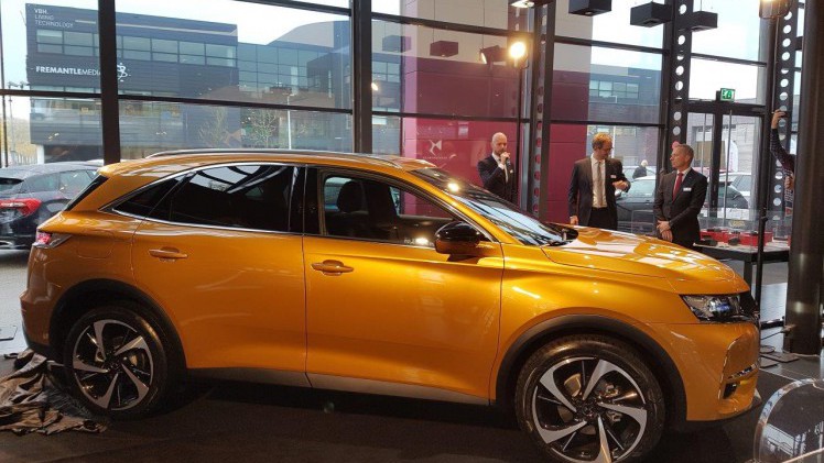 DS lanceert in februari de nieuwe DS 7 Crossback. De prijzen zijn inmiddels bekend en de eigen dealerorganisatie wordt uitgerold.