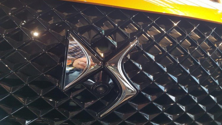 DS lanceert in februari de nieuwe DS 7 Crossback. De prijzen zijn inmiddels bekend en de eigen dealerorganisatie wordt uitgerold.