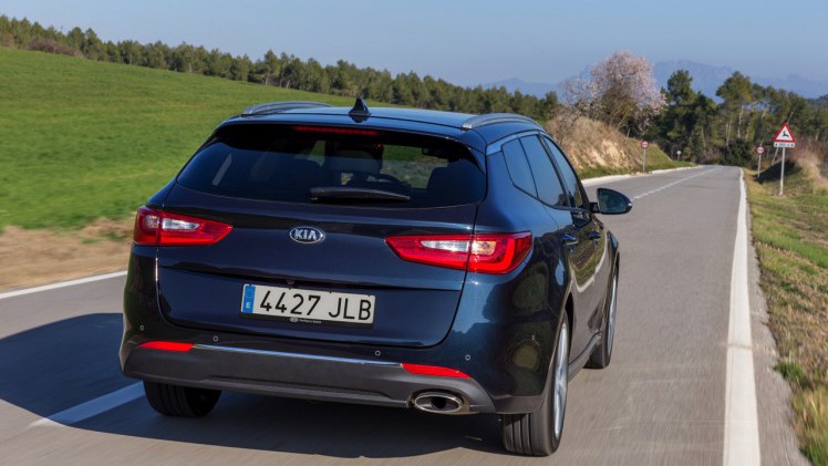 De Kia Optima stationwagon gaat eind 2016 in productie als Optima Sportwagon. Dit zijn de eerste beelden van het productiemodel!