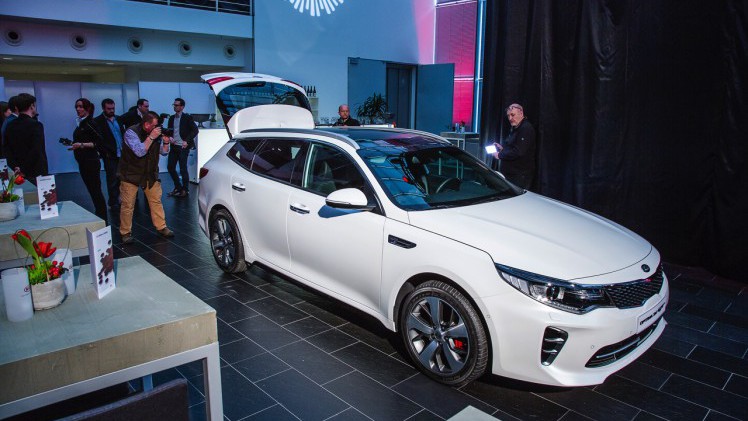 De Kia Optima stationwagon gaat eind 2016 in productie als Optima Sportwagon. Dit zijn de eerste beelden van het productiemodel!
