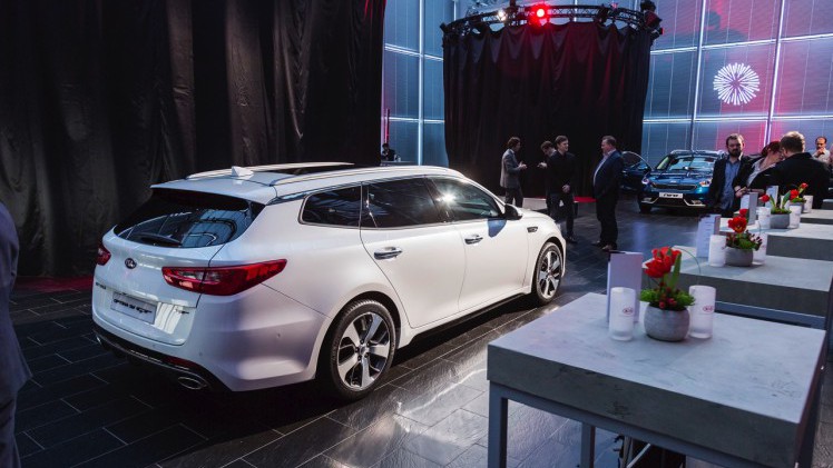 De Kia Optima stationwagon gaat eind 2016 in productie als Optima Sportwagon. Dit zijn de eerste beelden van het productiemodel!