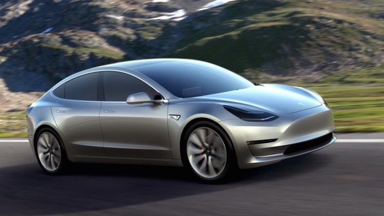 Eerste foto's en details Tesla Model 3, de volledig elektrische Tesla met een betaalbare prijs van 35.000 dollar.
