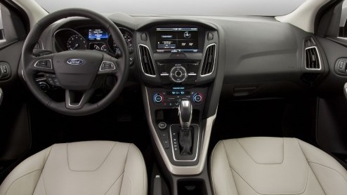 Nadat eerder al de Ford Focus hatchback en Wagon aan een ingrijpende opknapbeurt zijn onderworpen, mag nu de vernieuwde Focus Sedan los.