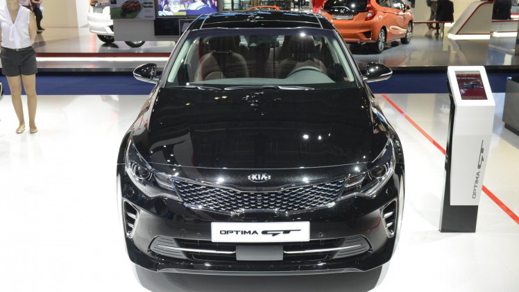 De Kia Optima GT als sportieve vlaggenschip is bijna klaar voor lancering in 2016.