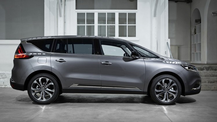 Alle prijzen Renault Espace bekend, die eind april 2015 bij de dealer staat.