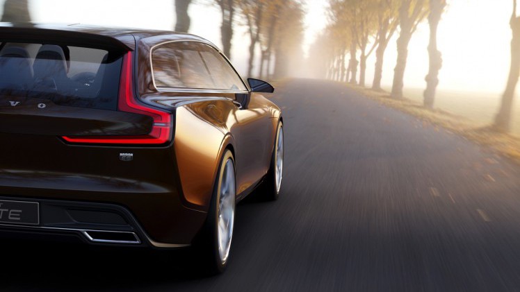 Volvo V90 2016 spy video. De nieuwe Estate is gebaseerd op de Concept Estate uit 2014.