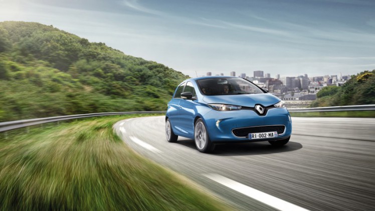 Renault geeft Zoe een energieboost met de komst van de Zoe 40, voorzien van 41 kWh accupakket. Daarmee heeft de elektrische Zoe een actieradius van 400 kilometer!
