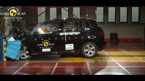 EuroNCAP score Renault Megane facelift 2014 en nieuwe Volkswagen Golf Sportsvan.