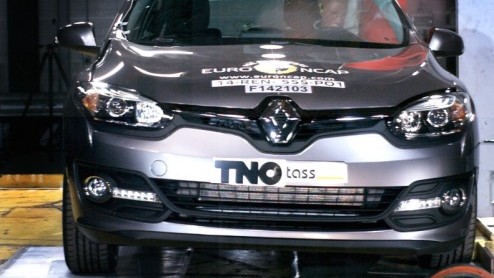 EuroNCAP score Renault Megane facelift 2014 en nieuwe Volkswagen Golf Sportsvan.