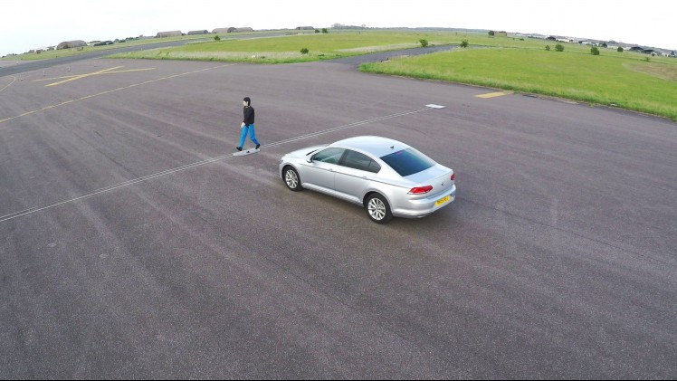 Het botsproefinstituut EuroNCAP gaat vanaf 2016 voetgangersdetectie opnemen in de crashtest van nieuwe auto's.
