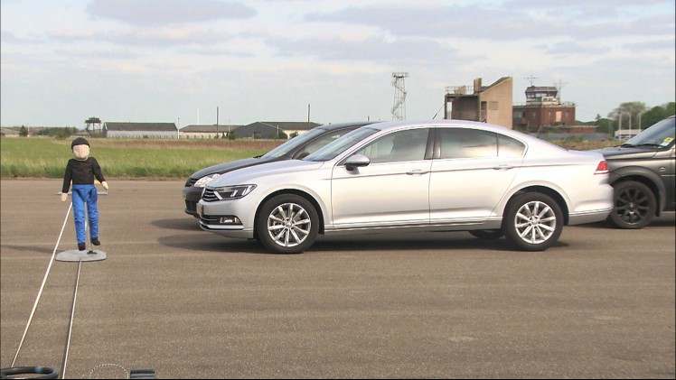 Het botsproefinstituut EuroNCAP gaat vanaf 2016 voetgangersdetectie opnemen in de crashtest van nieuwe auto's.