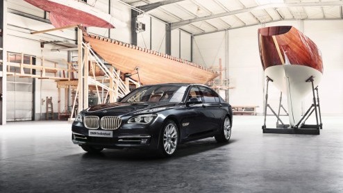 BMW Individual Collection en BMW Individual Manufaktur al 20 jaar in het leven geroepen voor veeleisende klanten. Laatste creatie is een 760Li Sterling by Robbe&Berking.