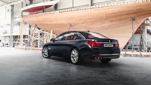 BMW Individual Collection en BMW Individual Manufaktur al 20 jaar in het leven geroepen voor veeleisende klanten. Laatste creatie is een 760Li Sterling by Robbe&Berking.
