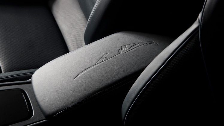 Porsche presenteert 911 Targa 4S Exclusive Design Edition met exclusieve details en een uniek fotoboek. Het is de liefhebberseditie voor Porsche 911 Targa rijders.