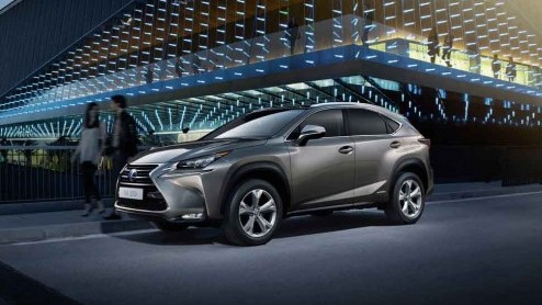 Exclusieve preview Lexus NX op ss Rotterdam. Lexus presenteert de nieuwe NX 300h voor klanten tijdens evenement op schip. Ook arrangement met overnachting mogelijk.