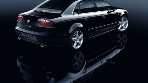 We hebben m al diverse keren kunnen spotten en ook Seat plaagde liefhebbers al meer dan eens. Nu is ie dan officieel in beeld; de Seat Exeo. Deze middenklasser, gebaseerd op de Audi A4 van de vorige