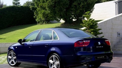 We hebben m al diverse keren kunnen spotten en ook Seat plaagde liefhebbers al meer dan eens. Nu is ie dan officieel in beeld; de Seat Exeo. Deze middenklasser, gebaseerd op de Audi A4 van de vorige