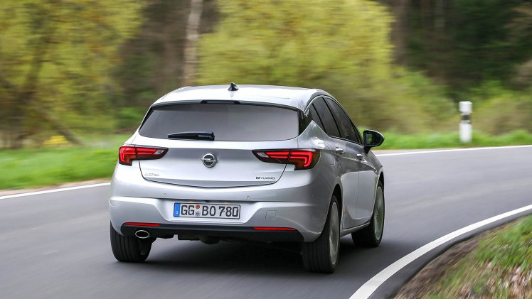 Opel introduceert voor de nieuwe Astra een 1.6 BiTurbo dieselmotor met 160 pk en 350 Nm. Daarmee profiteert de Astra diesel van 21% bijtelling.