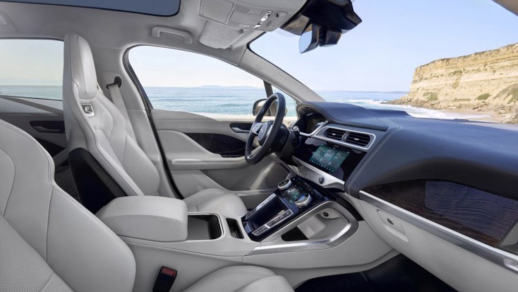 Jaguar Nederland heeft extra productieplaatsen toegewezen gekregen voor de volledig elektrische I-Pace.