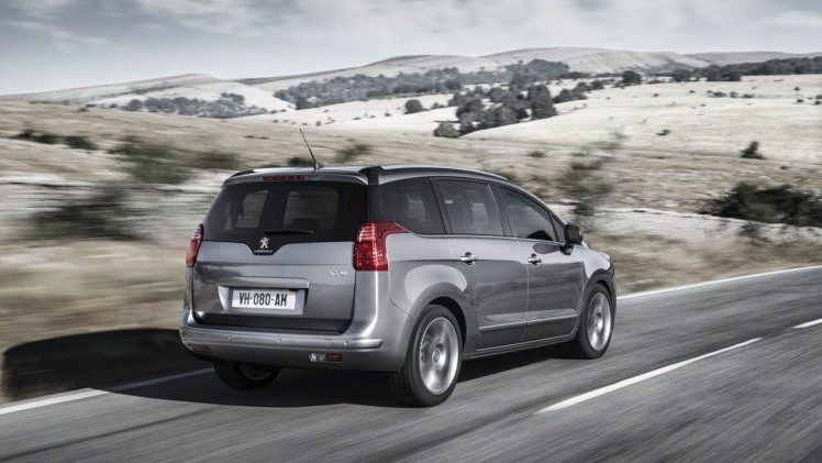 Peugeot zet beste beentje voor op de AutoRAI met zuinige dieselmodellen zoals de 308 SW en 208 BlueHDI.