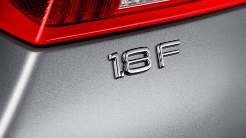 Volvo heeft al enige tijd Flexifuel-motoren in haar gamma opgenomen. Deze benzinemotoren zijn daarmee geschikt om om bio-ethanol (E85) te rijden. Om de kip-ei kwestie nu eindelijk te doorbreken  de N