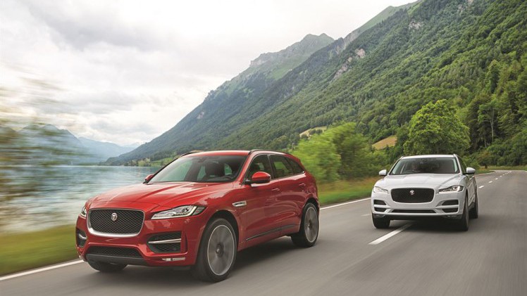 Eerste indruk Jaguar F-PACE tijdens de introductie in Montenegro. AutoVandaag rijdt de eerste kilometers alvorens de SUV in juni bij de dealer staat.