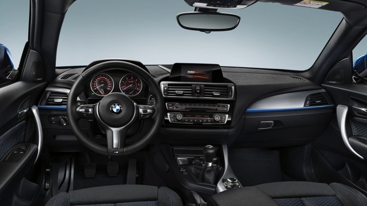 Facelift BMW 1 Serie geeft de auto nieuwe looks en introduceert driecilinder TwinPower Turbo dieselmotoren met 20% bijtelling.