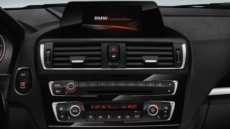 Facelift BMW 1 Serie geeft de auto nieuwe looks en introduceert driecilinder TwinPower Turbo dieselmotoren met 20% bijtelling.