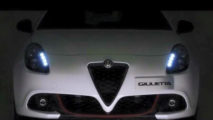 Alfa Romeo Giulietta facelift onderweg naar de Autosalon van Genve 2016.