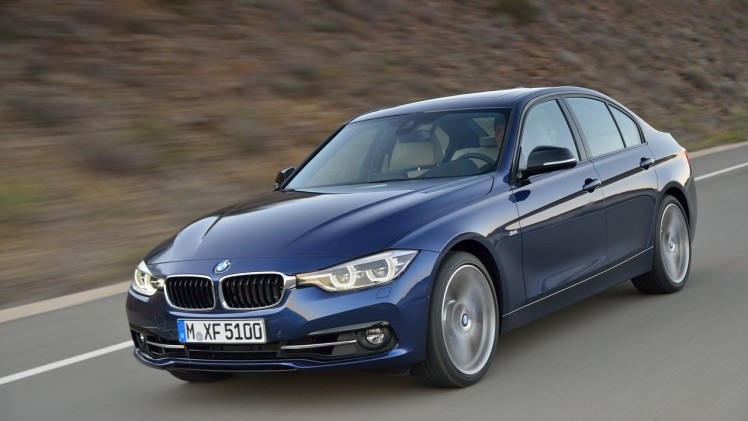 BMW voert 3 Serie LCI facelift door in 2015 en introduceert nieuwe versies met 3 cilinder. Ook verschijnt de 330e in 2016 als plug-in hybride.