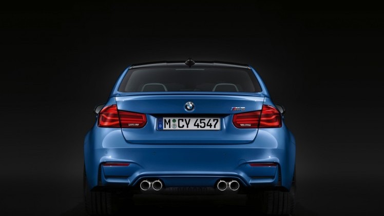 BMW voert 3 Serie LCI facelift door in 2015 en introduceert nieuwe versies met 3 cilinder. Ook verschijnt de 330e in 2016 als plug-in hybride.