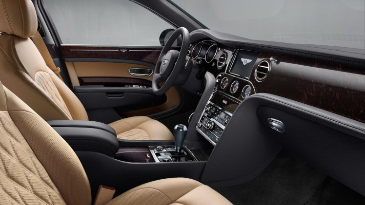 Facelift Bentley Mulsanne introduceert ook Mulsanne Speed en de Mulsanne Exended Wheelbase uitvoering met nog meer beenruimte.
