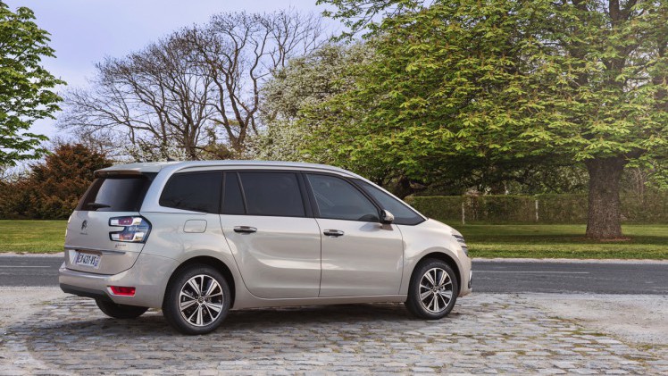 Facelift voor Citroen C4 Picasso en Grand C4 Picasso, de MPV's van Citroen die in 2013 zijn gentroduceerd. In de zomer van 2016 komen de vernieuwde modellen op de markt.