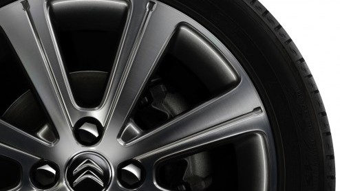 Facelift Citron C4 met meer luxe, LED's en 7 inch touchscreen.
