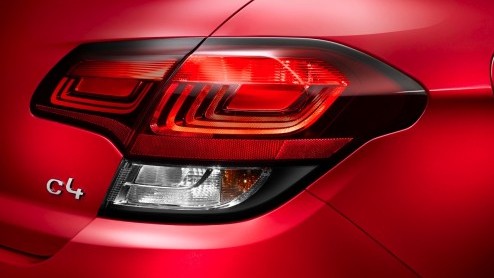 Facelift Citron C4 met meer luxe, LED's en 7 inch touchscreen.